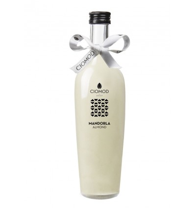 Liquore alla Mandorla